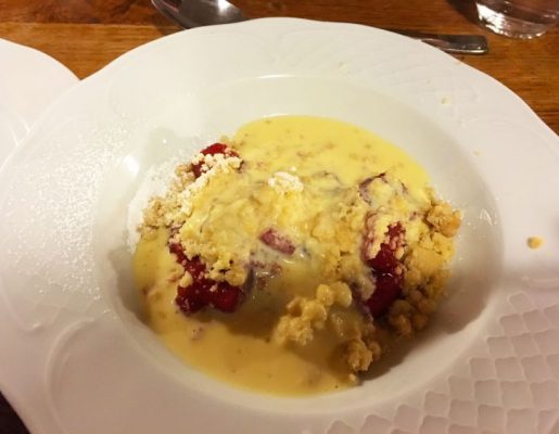 Love crumble with custard!